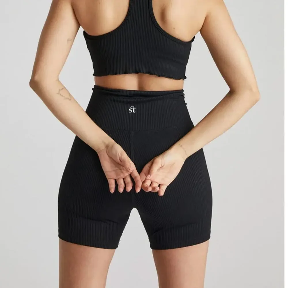 STRUT-THIS Black Bike Short XS Rib V Cut Compression Slimming Amelia Revolve NEW - Picture 3 of 10